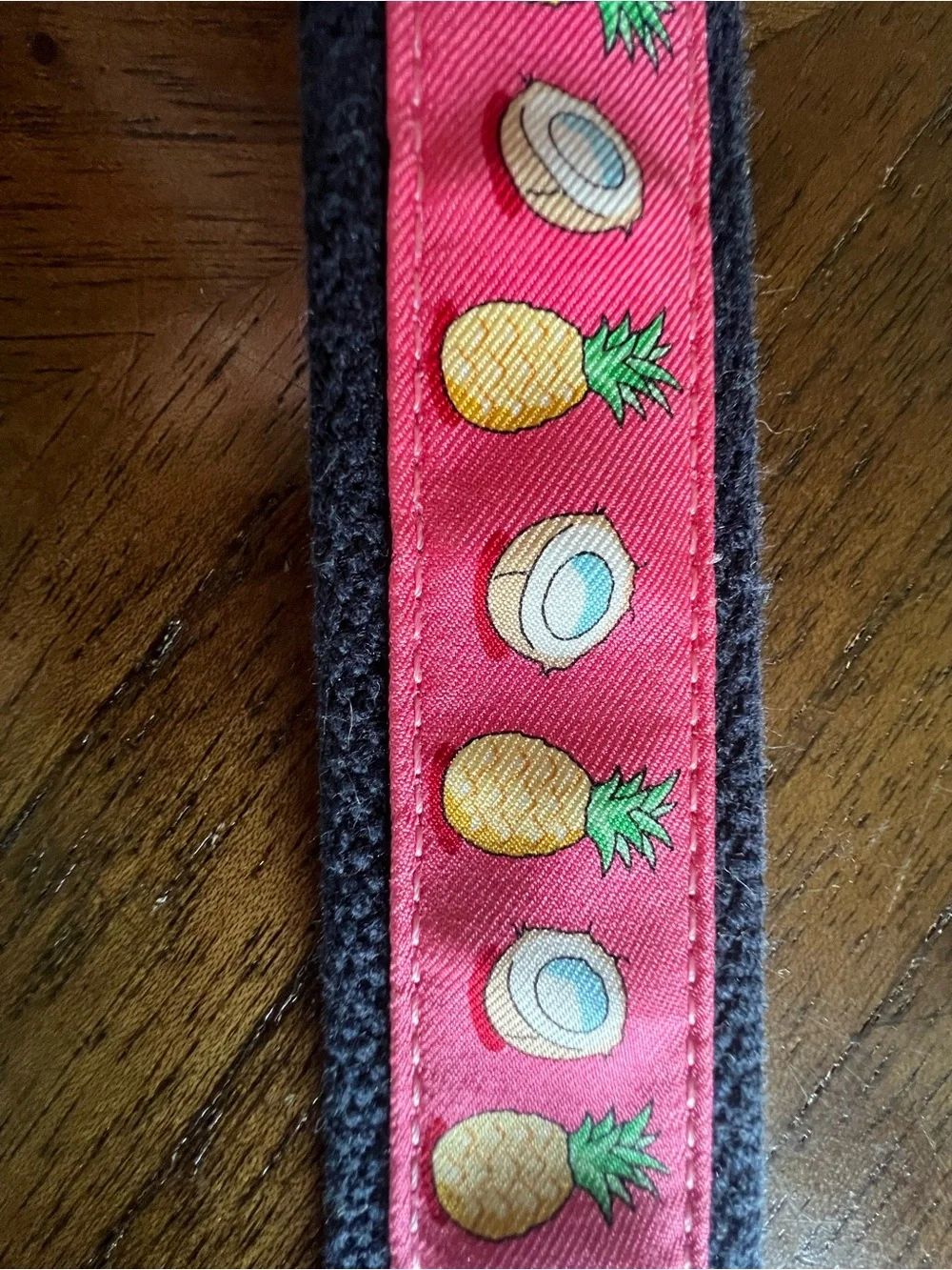 Vineyard Vines Men’s Size 34 Canvas Club Belt Pink Pineapple Coconut Navy Blue